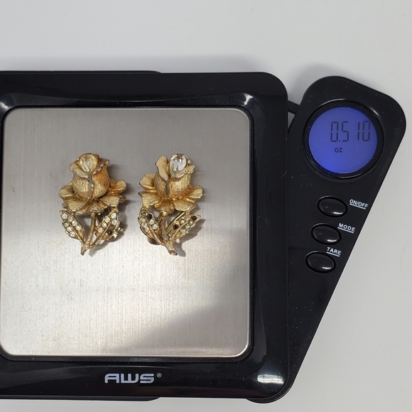 Vintage Rose Clip on Earrings- Brass and Rhinestone - Picture 8 of 8